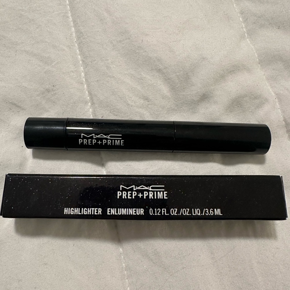 Brand New MAC Cosmetics Prep + Prime Highlighter in Light Boost